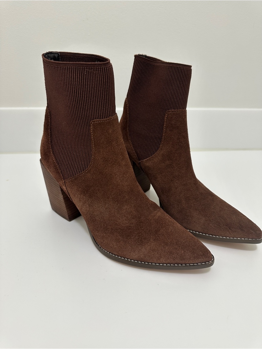 Steve Madden Brown Suede Pointed Toe Block Heel Ankle Boots Size 8